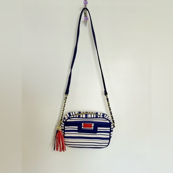 Betsey Johnson Handbags - Betsey Johnson Crossbody Bag